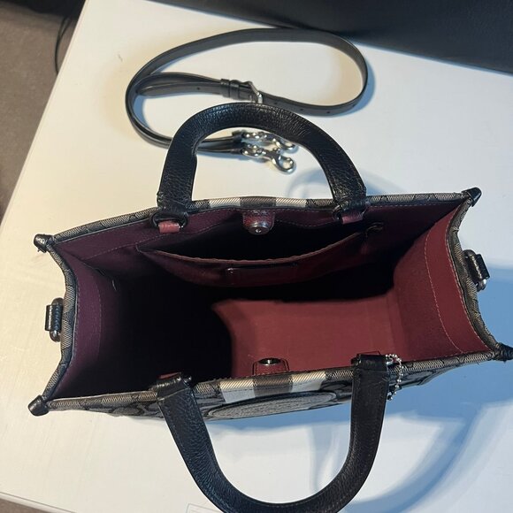 Dempsey Carryall Bag In Signature Jacquard With Stripe L2239-C8448 - Picture 5 of 6